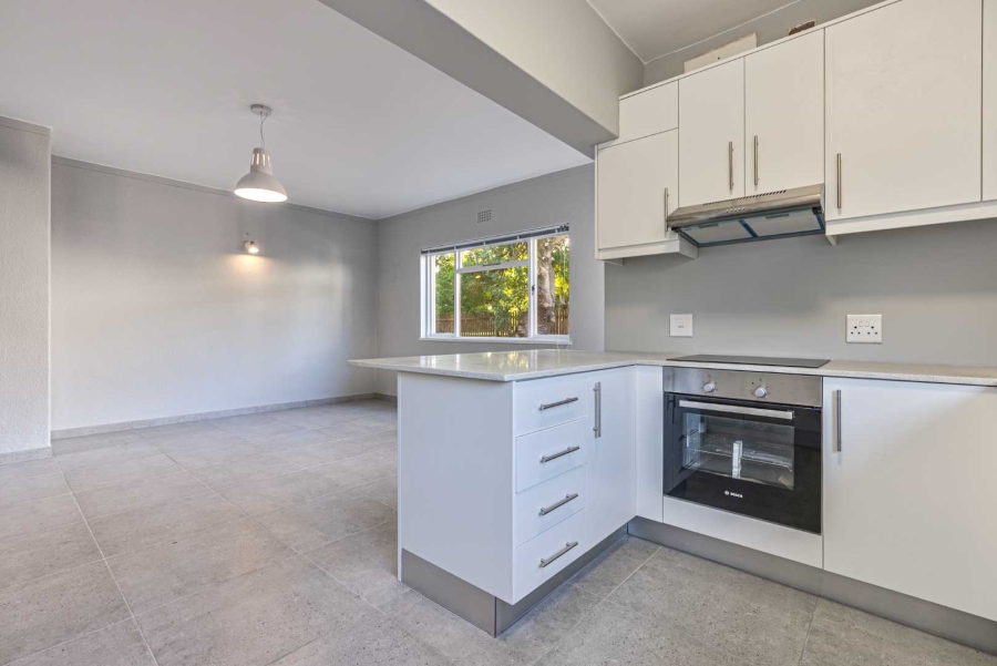 1 Bedroom Property for Sale in Sea Point Western Cape